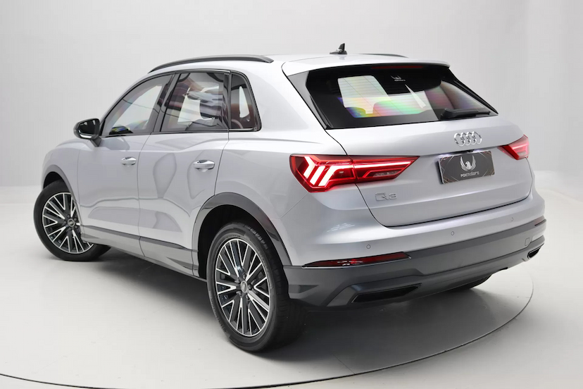 Foto do veículo AUDI Q3 BLACK 2021 10.300 KM 295.000,00