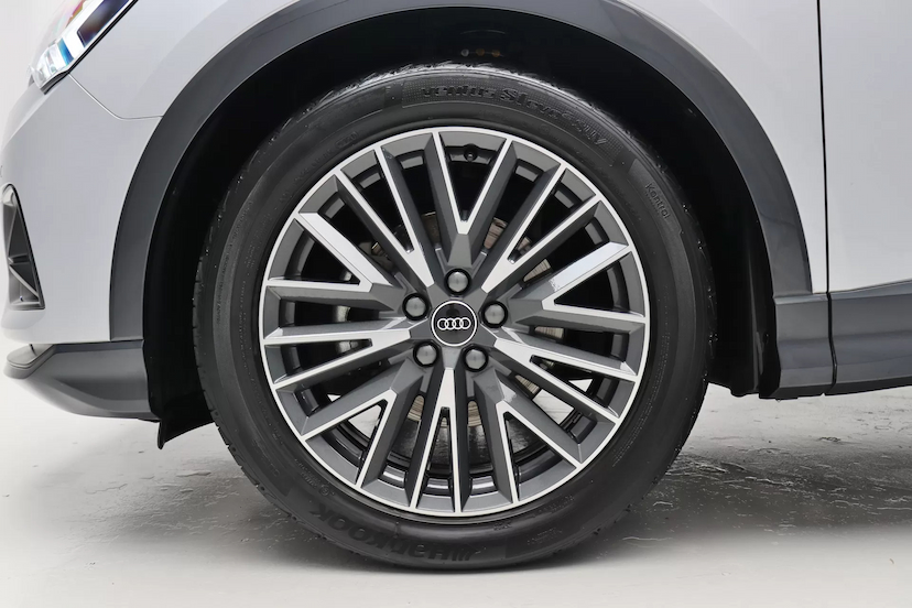 Foto do veículo AUDI Q3 BLACK 2021 10.300 KM 295.000,00