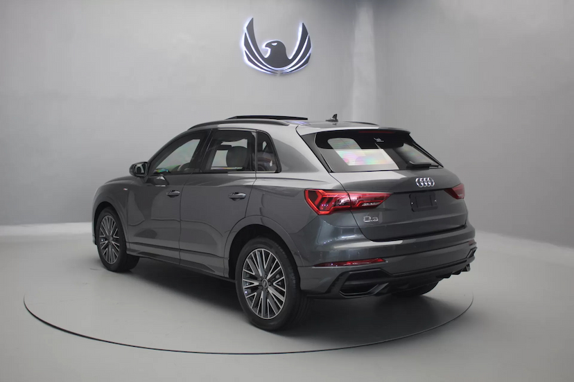 Foto do veículo AUDI Q3 BLACK S LINE 2021 0 KM 348.000,00