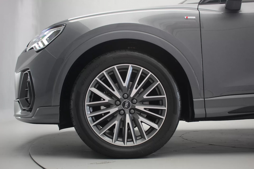 Foto do veículo AUDI Q3 BLACK S LINE 2021 0 KM 348.000,00