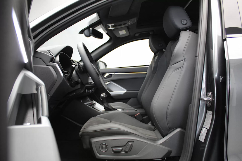 Foto do veículo AUDI Q3 BLACK S LINE 2021 0 KM 348.000,00