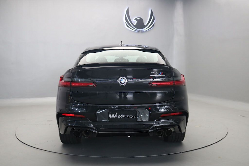 Foto do veículo BMW X4 M COMPETITION 2021 1.950 KM 730.000,00