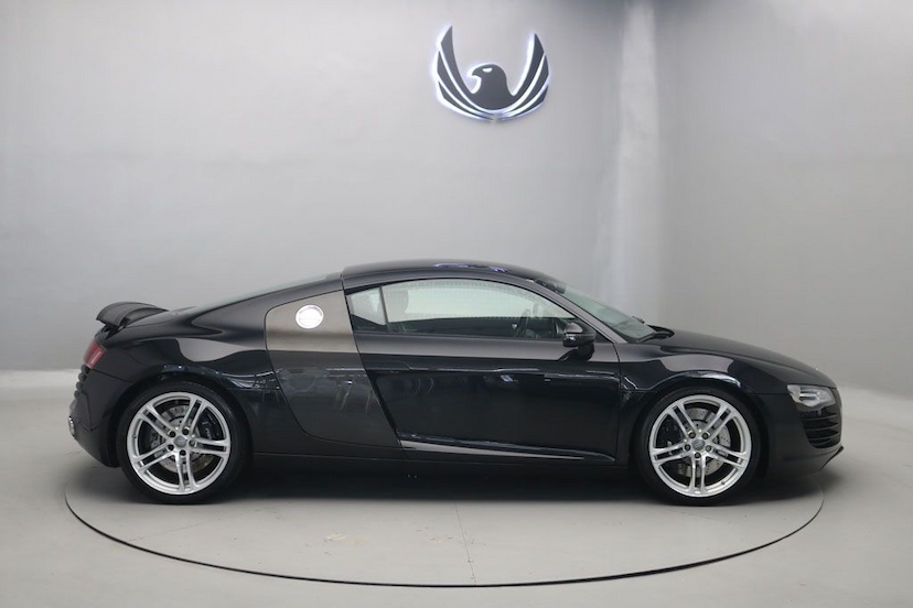 Foto do veículo AUDI R8 V8 COUPE QUATTRO 2008 32.750 KM 390.000,00