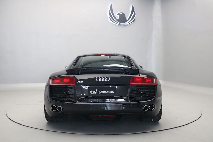 Foto do veículo AUDI R8 V8 COUPE QUATTRO 2009 47.990 KM 389.000,00