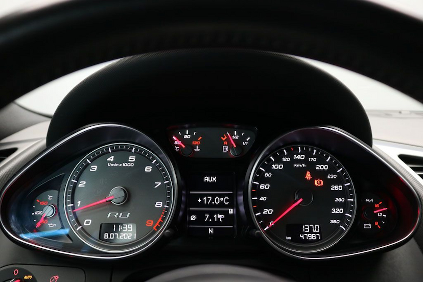 Foto do veículo AUDI R8 V8 COUPE QUATTRO 2009 47.990 KM 389.000,00