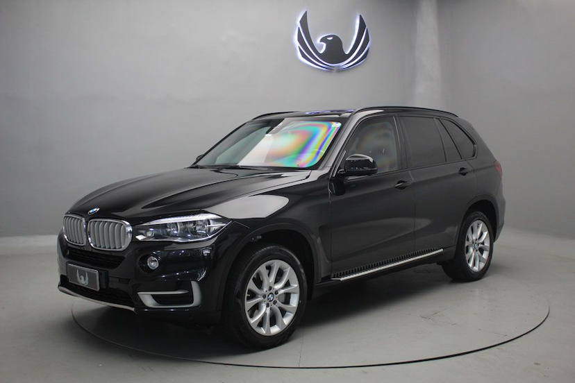 Foto do veículo BMW X5 50I SECURITY 2016 28.770 KM 329.000,00