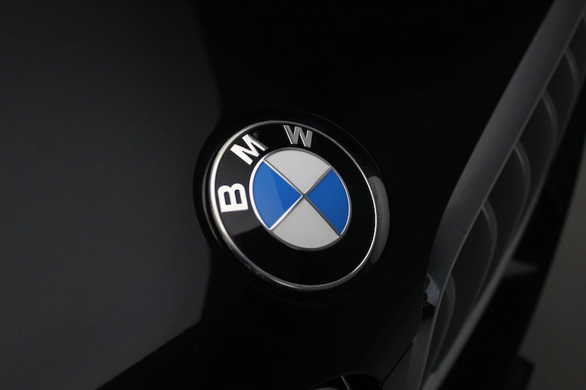 Foto do veículo BMW X5 50I SECURITY 2016 28.770 KM 329.000,00