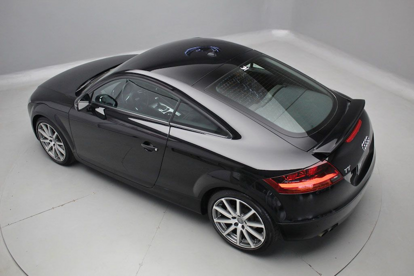 Foto do veículo AUDI TT 2.0 TFSI 2009 28.730 KM 139.000,00