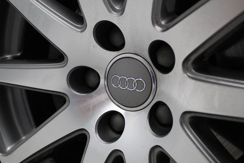 Foto do veículo AUDI TT 2.0 TFSI 2009 28.730 KM 139.000,00