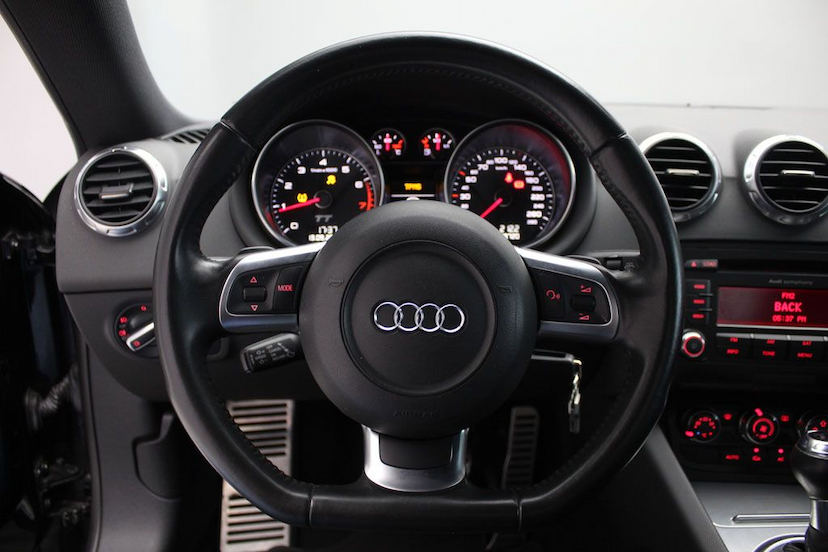 Foto do veículo AUDI TT 2.0 TFSI 2009 28.730 KM 139.000,00