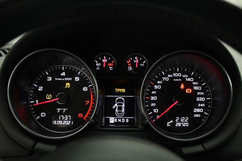 Foto do veículo AUDI TT 2.0 TFSI 2009 28.730 KM 139.000,00