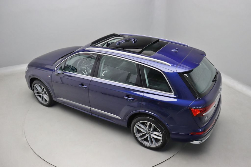 Foto do veículo AUDI Q7 TFSI S-LINE 2021 2.760 KM 529.000,00