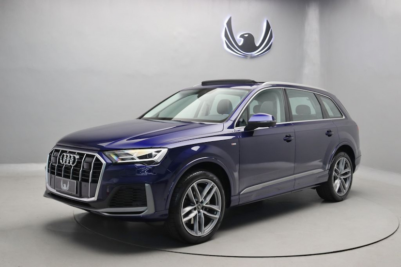 Foto do veículo AUDI Q7 TFSI S-LINE 2021 2.760 KM 529.000,00