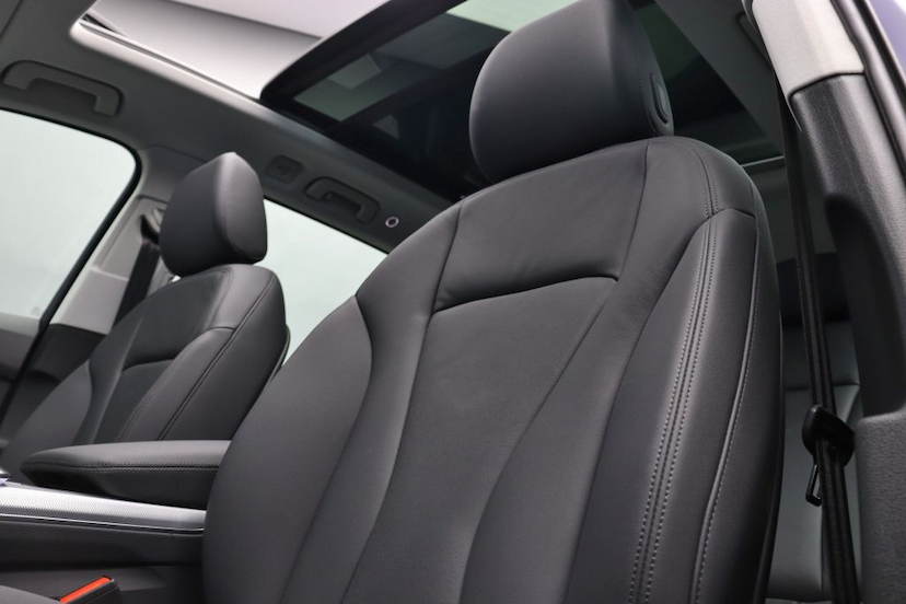 Foto do veículo AUDI Q7 TFSI S-LINE 2021 2.760 KM 529.000,00
