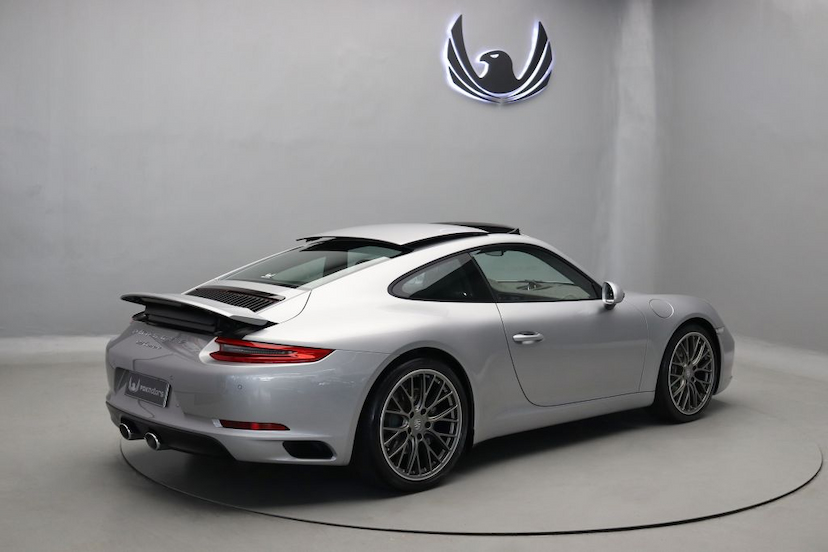 Foto do veículo PORSCHE 911 CARRERA 2018 21.995 KM 719.900,00