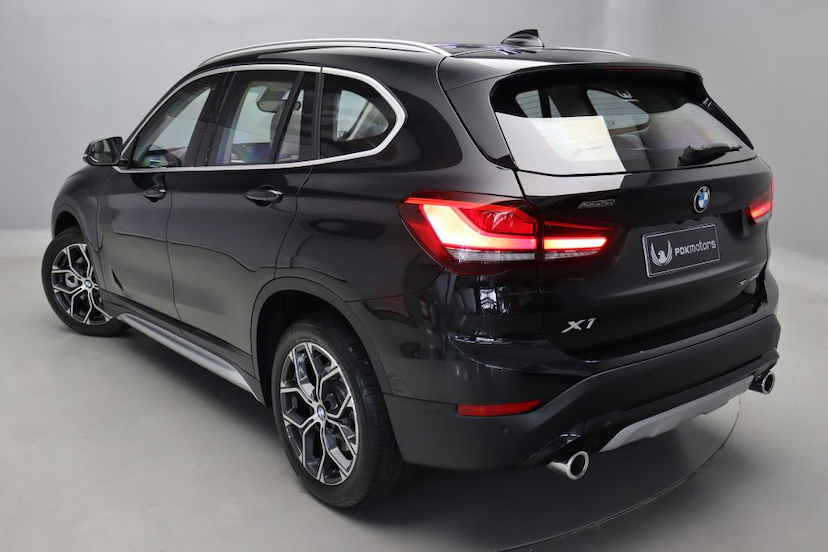 Foto do veículo BMW X1 20I X-LINE 2021 6.755 KM 339.000,00