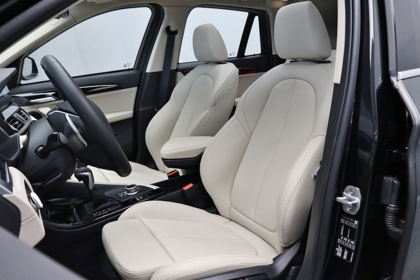 Foto do veículo BMW X1 20I X-LINE 2021 6.755 KM 339.000,00