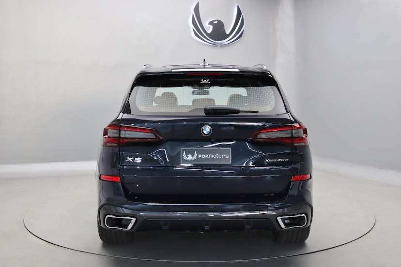 Foto do veículo BMW X5 XDRIVE45E M SPORT 2022 8.150 KM 670.000,00