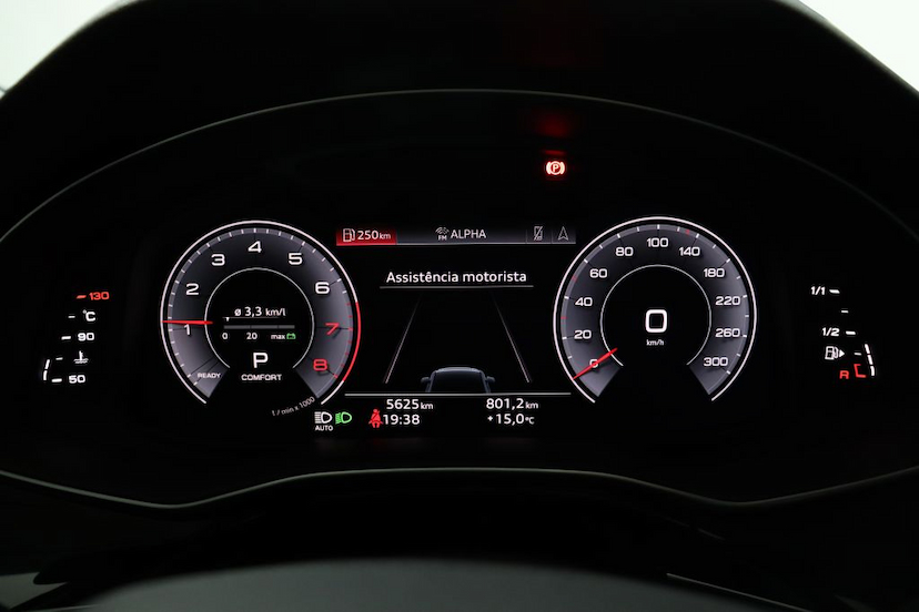 Foto do veículo AUDI Q7 TFSI S-LINE 2021 5.625 KM 509.000,00