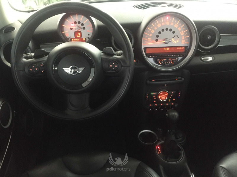 Foto do veículo MINI  COOPER 2012 22.820 KM 57.000,00
