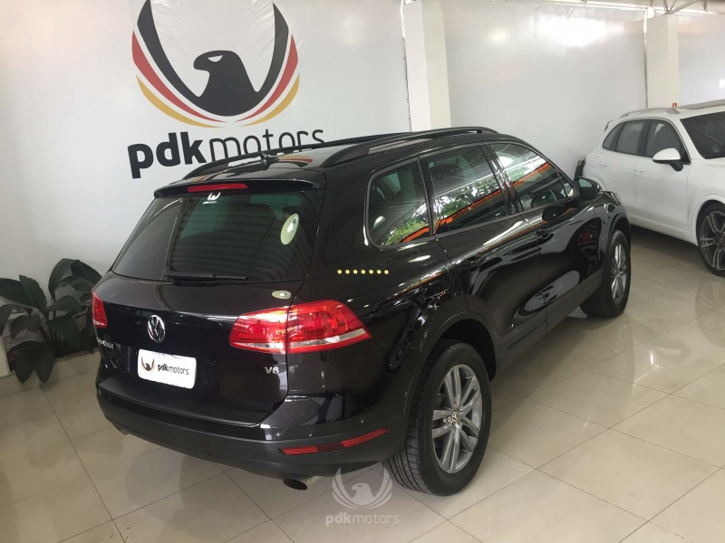 Foto do veículo VOLKSWAGEN  TOUAREG V6 3.6L 2015 21.769 KM 179.000,00