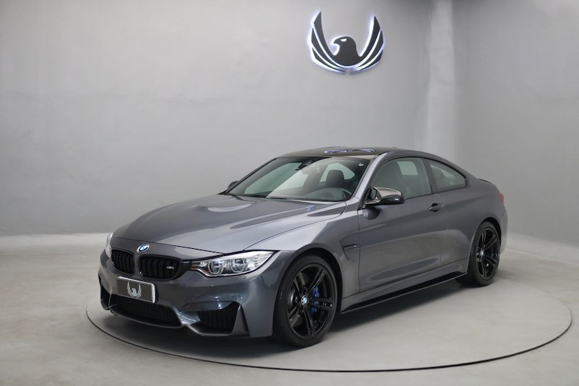 Foto do veículo BMW M4 COUPE 2015 48.790 KM 325.000,00