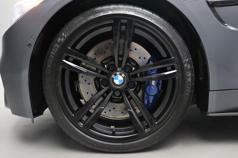 Foto do veículo BMW M4 COUPE 2015 48.790 KM 325.000,00