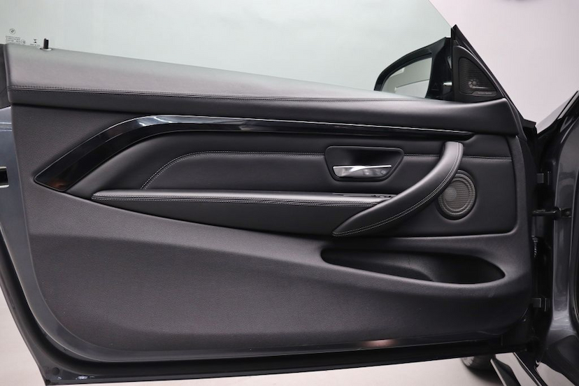 Foto do veículo BMW M4 COUPE 2015 48.790 KM 325.000,00