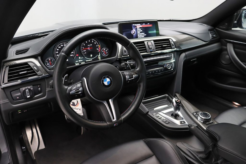 Foto do veículo BMW M4 COUPE 2015 48.790 KM 325.000,00
