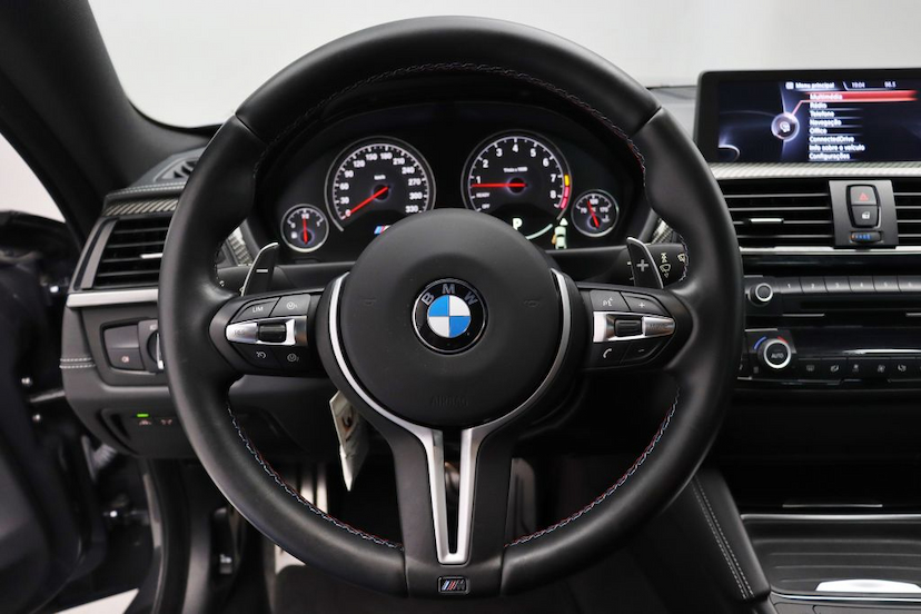 Foto do veículo BMW M4 COUPE 2015 48.790 KM 325.000,00