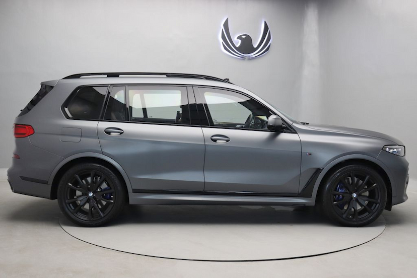 Foto do veículo BMW X7 M50I 2020 6.470 KM 1.090.000,00