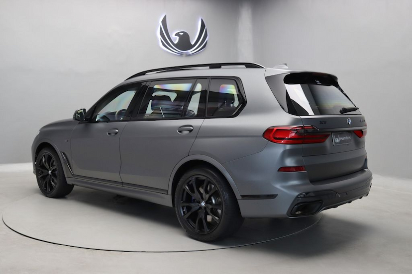 Foto do veículo BMW X7 M50I 2020 6.470 KM 1.090.000,00