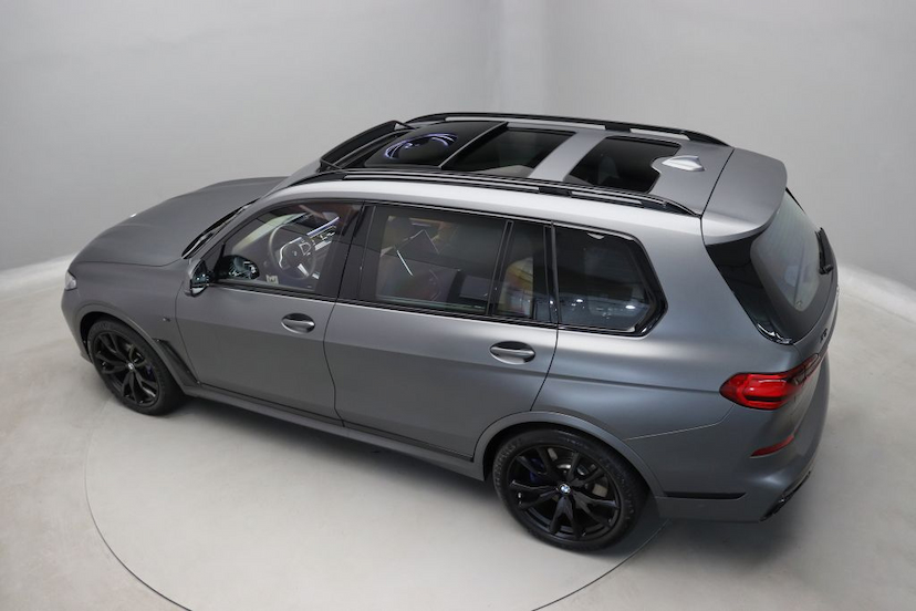 Foto do veículo BMW X7 M50I 2020 6.470 KM 1.090.000,00