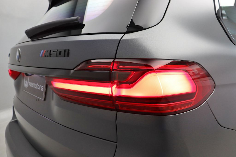Foto do veículo BMW X7 M50I 2020 6.470 KM 1.090.000,00