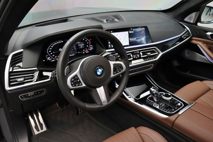 Foto do veículo BMW X7 M50I 2020 6.470 KM 1.090.000,00