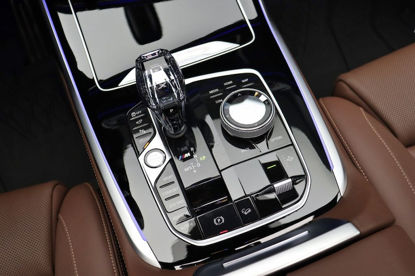 Foto do veículo BMW X7 M50I 2020 6.470 KM 1.090.000,00
