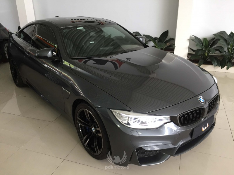 Foto do veículo BMW  M4 COUPE 2015 5.950 KM 335.000,00