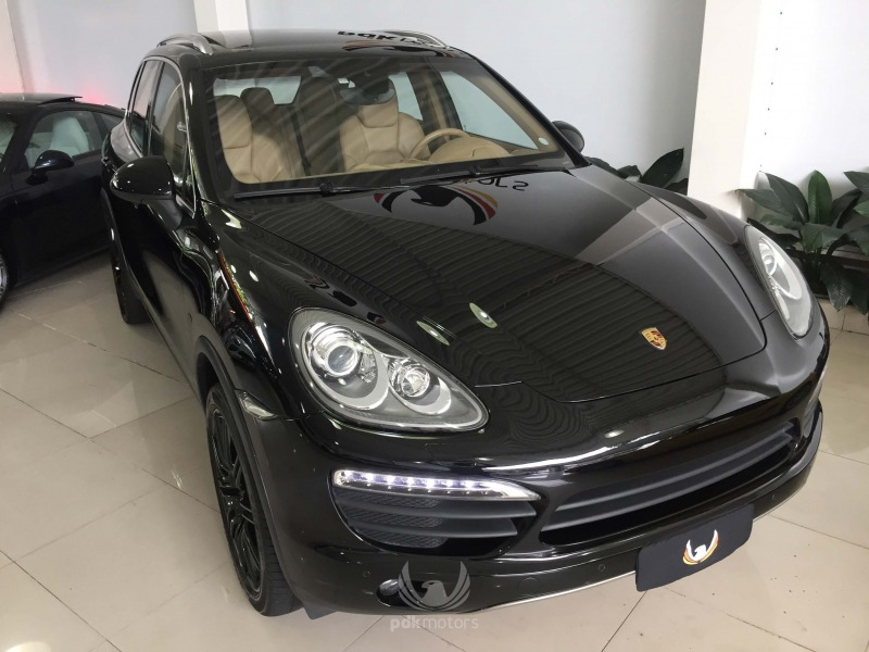 Foto do veículo PORSCHE  CAYENNE S 2011 39.800 KM 189.000,00