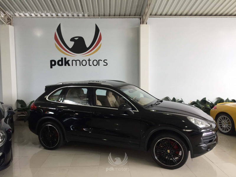 Foto do veículo PORSCHE  CAYENNE S 2011 39.800 KM 189.000,00