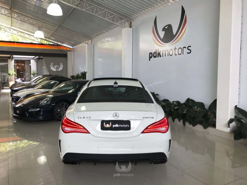 Foto do veículo MERCEDES-BENZ  CLA 45 AMG BLINDADA 2014 15.580 KM 234.900,00