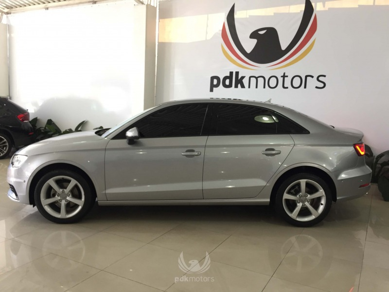 Foto do veículo AUDI  A3 SEDAN AMBIENTE 2016 38.070 KM 95.000,00