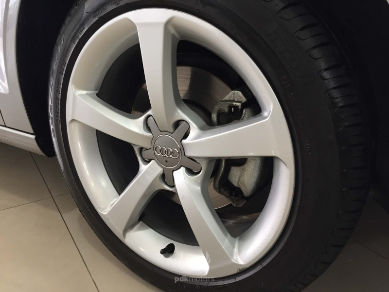 Foto do veículo AUDI  A3 SEDAN AMBIENTE 2016 38.070 KM 95.000,00