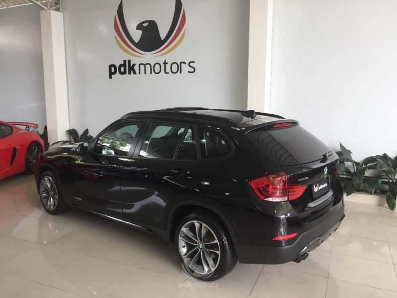Foto do veículo BMW  X1 28I SPORT GP 4X4 2015 18.680 KM 119.000,00