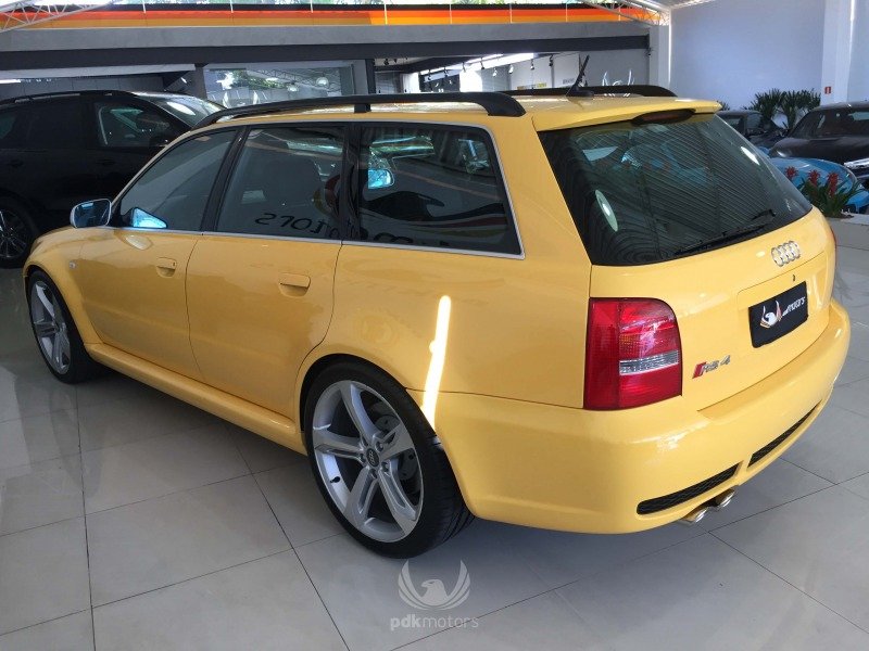 Foto do veículo AUDI RS 4 AVANT  2001 36.210 KM 240.000,00