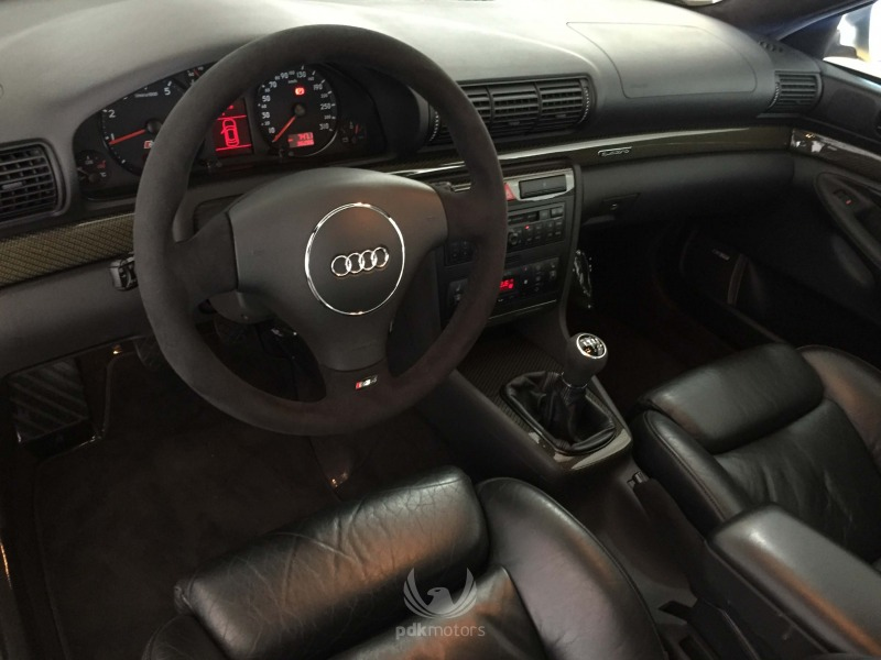 Foto do veículo AUDI RS 4 AVANT  2001 36.210 KM 240.000,00
