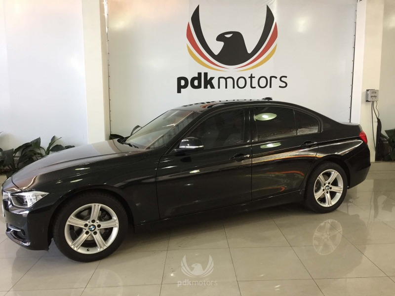 Foto do veículo BMW  320I SPORT 2015 6.400 KM 115.000,00