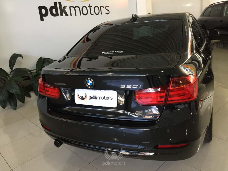 Foto do veículo BMW  320I SPORT 2015 6.400 KM 115.000,00