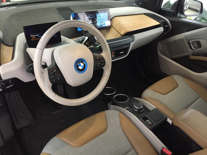 Foto do veículo BMW  I3 FULL REX 2015 10.568 KM 179.000,00