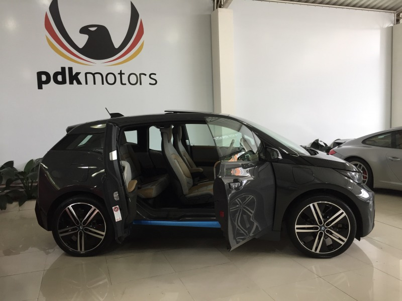 Foto do veículo BMW  I3 FULL REX 2015 10.568 KM 179.000,00