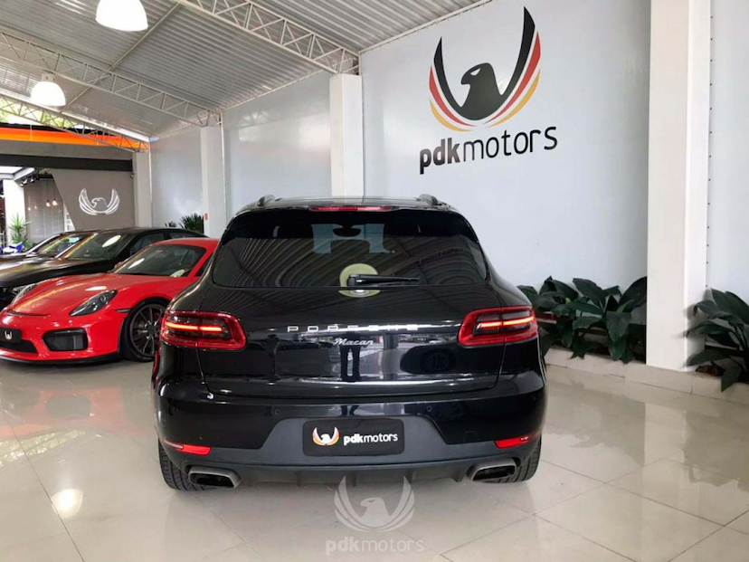 Foto do veículo PORSCHE  MACAN 2.0 2015 40.956 KM 289.000,00
